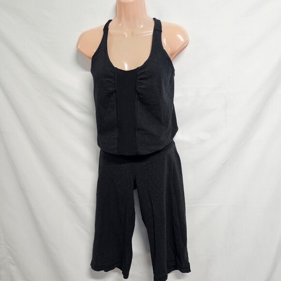 Lululemon Romp Her Jumpsuit/Romper Women Size 6 Dark Gray Shelf Bra - Picture 3 of 12